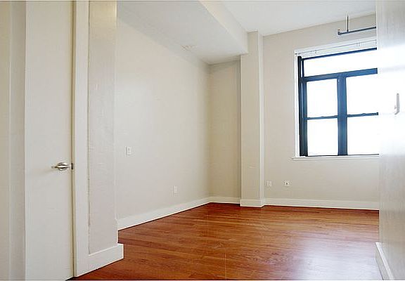 4th image of 53 S 11th St #6D