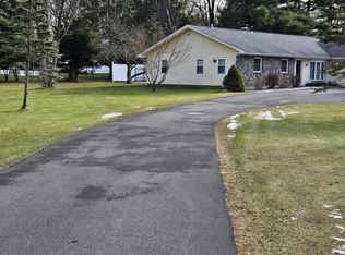 7 Bedford Dr APT 1, Latham, NY 12110