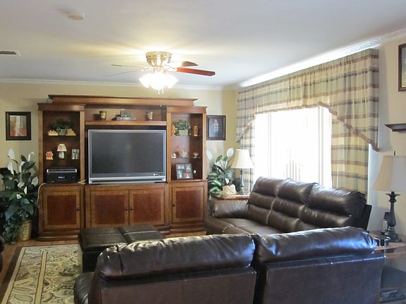 4th image of 103 Bryson Ave