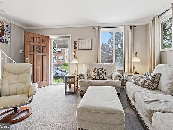 5th image of 201 Willowbrook Ave
