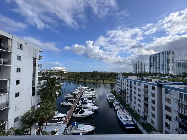 1700 NW North River Dr APT 801, Miami, FL 33125