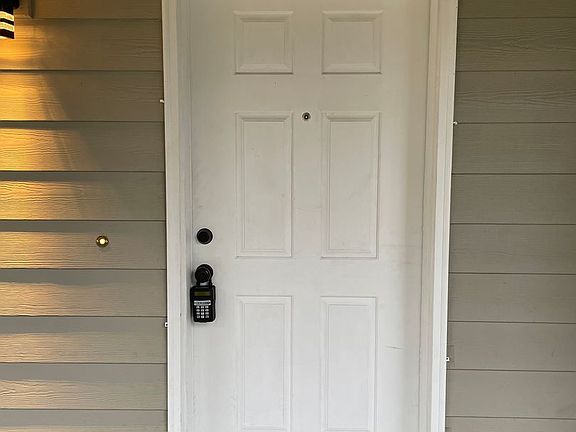 3rd image of 1217 Ring St NE #1217