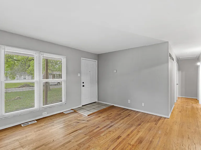 1413 Redman Blvd — Photo 3