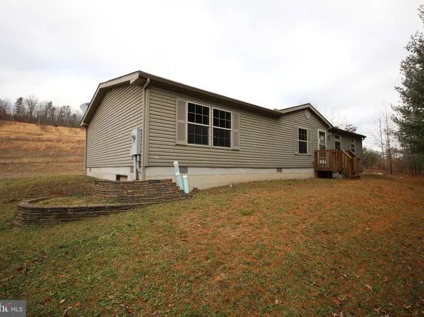 326 Fountain Rd, Snow Shoe, PA 16874