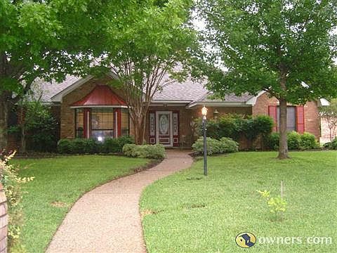 1st image of 9503 Oak Springs Dr