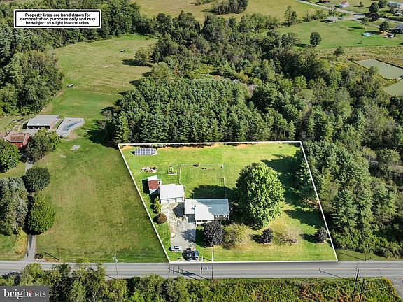 3rd image of 835 Bendersville Wenksvill Rd