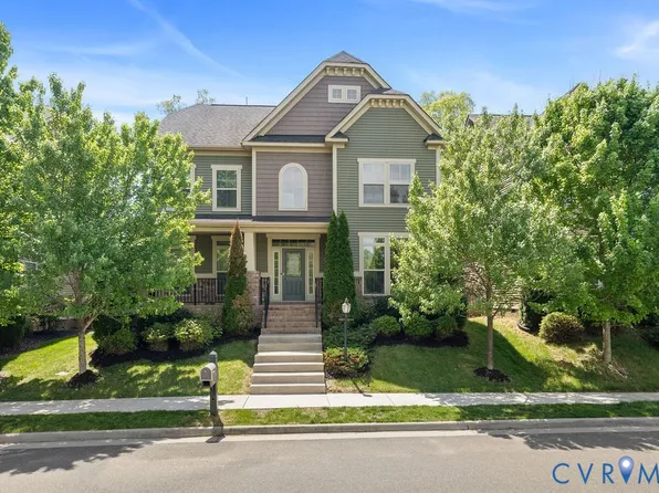 5812 Swift Fox Dr, Moseley, VA 23120