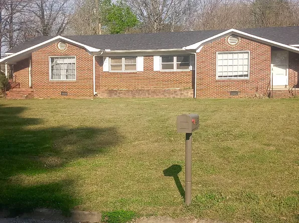 468 Sunset Dr #B, Lexington, TN 38351