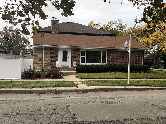 3rd image of 6300 N Karlov Ave