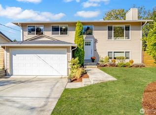 6701 15th Ave SW, Seattle, WA 98106