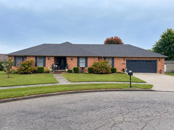 702 Boxwood Dr, Paint Lick, KY 40403