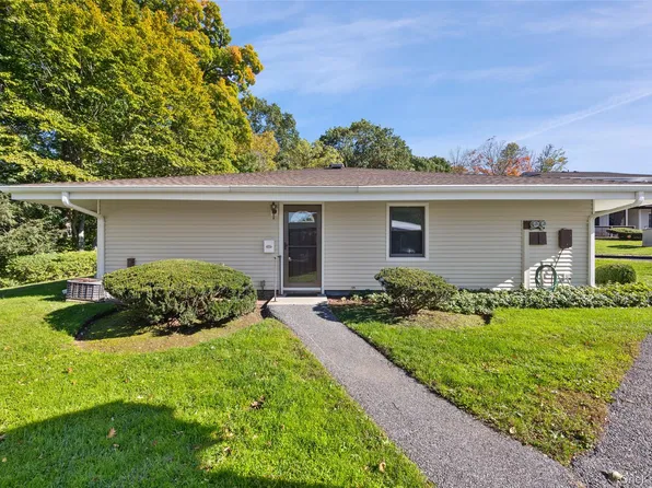 38 Sussex Drive #A, Yorktown Heights, NY 10598