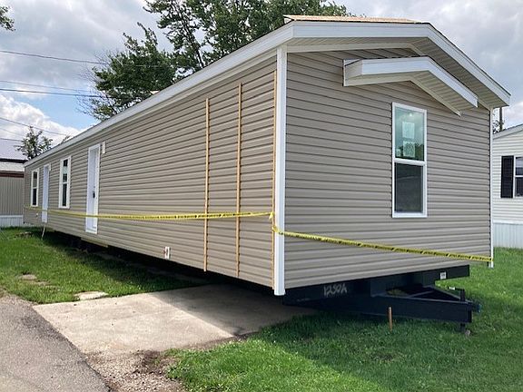 3rd image of 1237 N Us Highway 27 #18