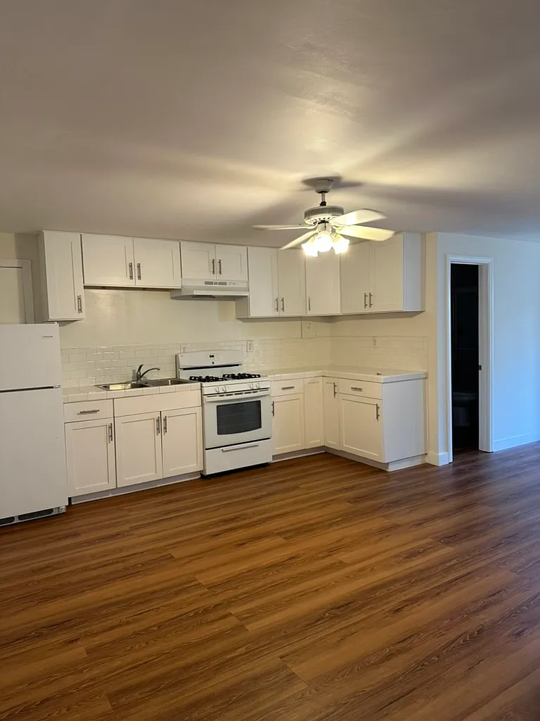 Studio, 650 sqft, $2,025 — Photo 1