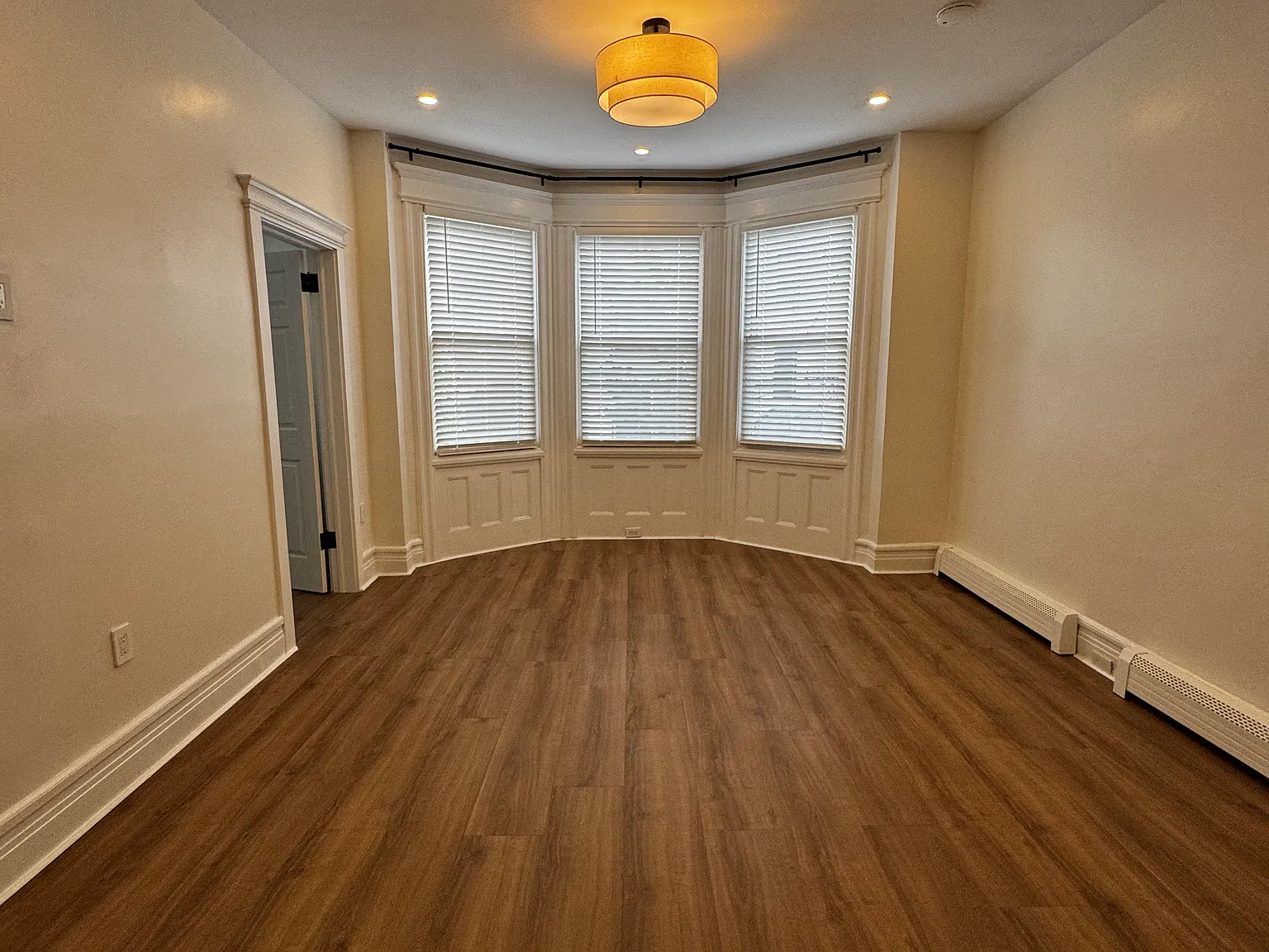 2 bed, 1288 sqft, $2,800 — Photo 4