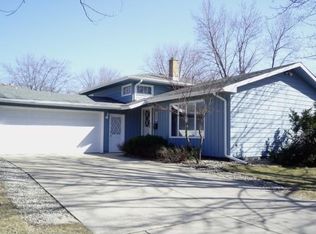 9629 Crestwood Ave, Munster, IN 46321