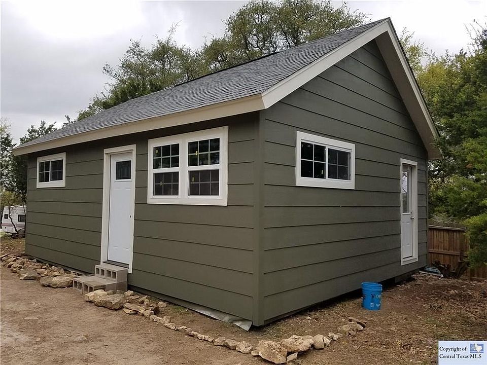 1st image of 461 Tamarack Dr