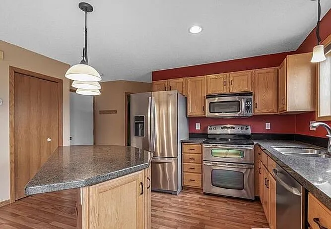 4220 Merrimac Ln N #71 — Photo 5