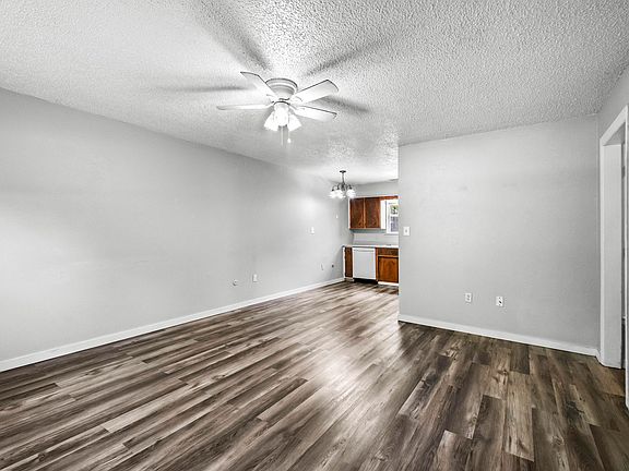 3rd image of 1309 S Washington Ave #4