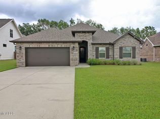 10502 E Landon Green Cir, Gulfport, MS 39503