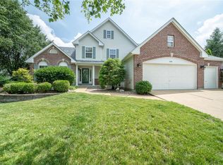 1608 Strecker Pines Ct, Ballwin, MO 63011