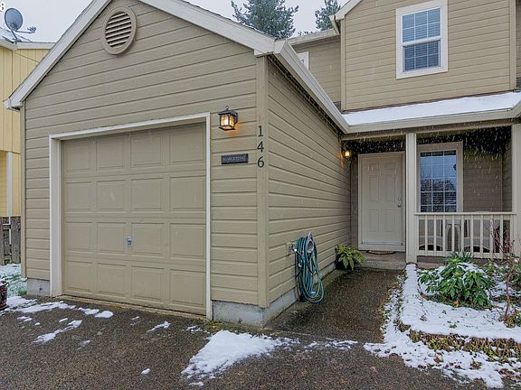 2nd image of 146 NE Skylar St