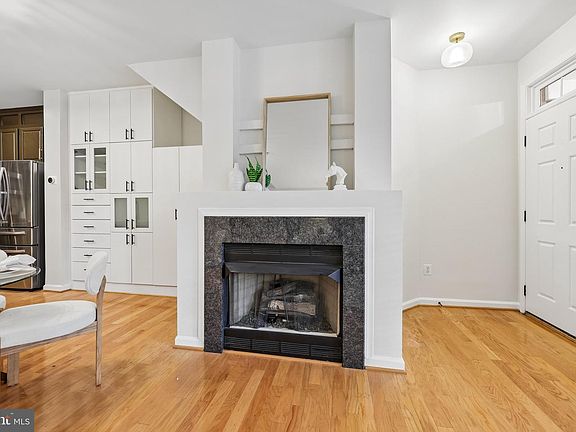 4th image of 5091 Donovan Dr