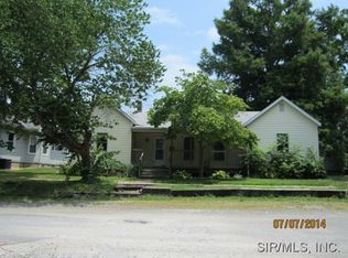 616 S Cypress St, Vandalia, IL 62471