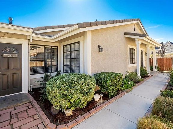 2nd image of 25841 Turquesa Dr