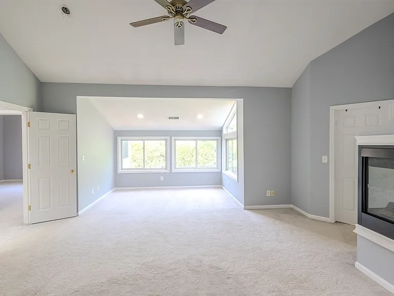 445 Captain Eames Cir #445 — Photo 9