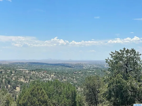 10 Rachel Rd, Silver City, NM 88061