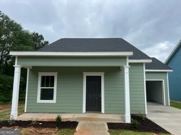 206 Lenox Cir, Lagrange, GA 30240