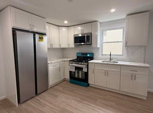 118 Maple St, Kearny, NJ 07032