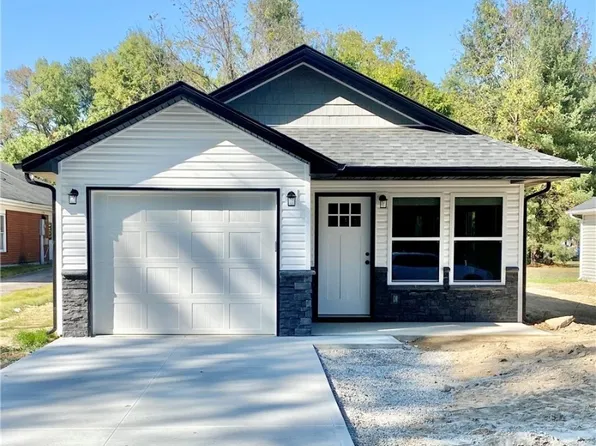 80 Union Avenue, Austin, IN 47102