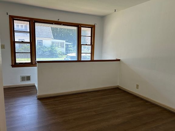 5th image of 1505 Brown Ave #1505