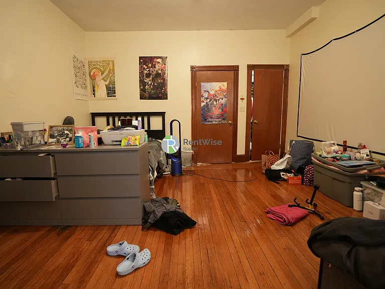 21 Gibbs St #2 — Photo 15