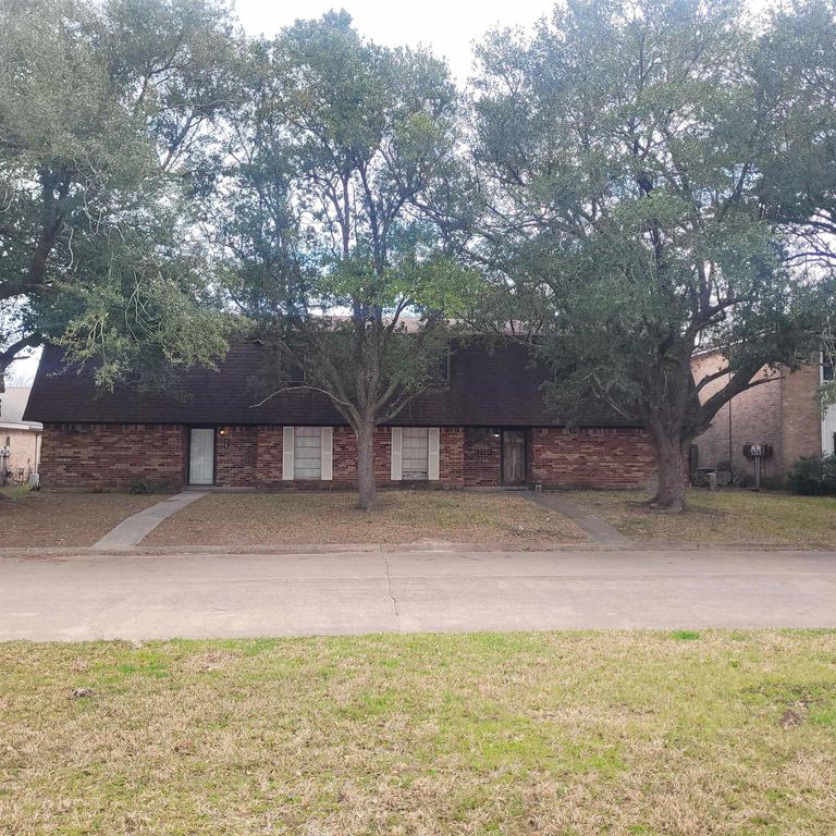 3106 & 3108 Oakmont Dr, Orange, TX, Orange