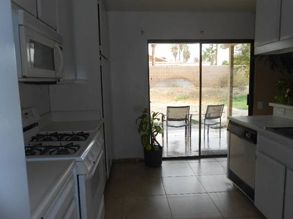 Kitchen angle 2