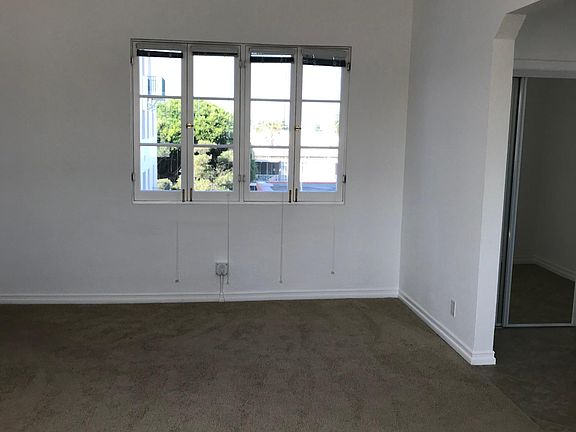 Living Room, facing West