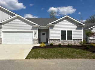 2455 Waterford Pointe Dr, Kent, OH 44240