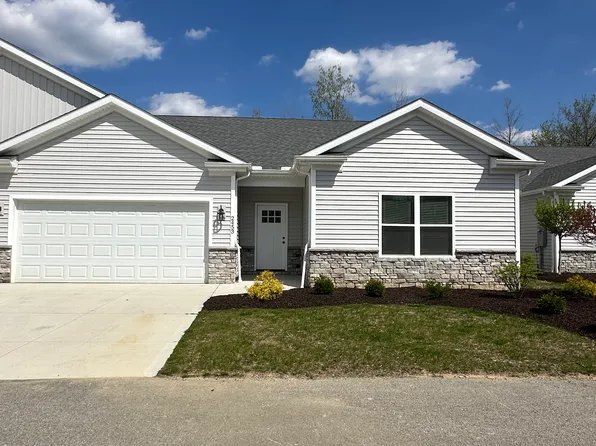 2455 Waterford Pointe Dr, Kent, OH 44240