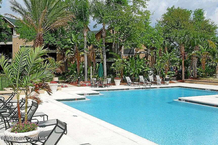 2 bed, 2.0 bath, 1078 sqft, $1,600 — Photo 3