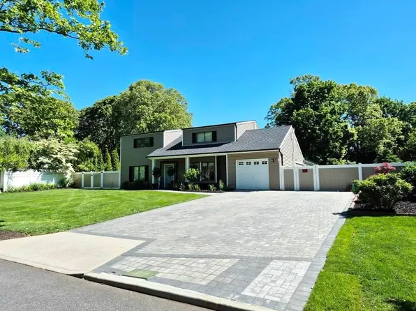 3 Mount Snow Lane, Coram, NY 11727