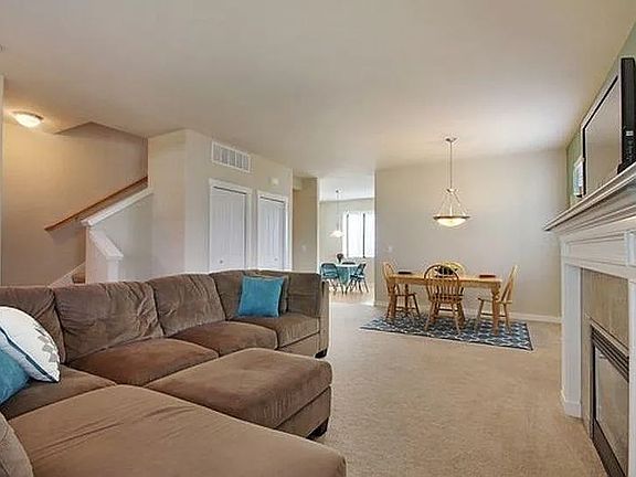 3rd image of 2885 NE Northstar Ln