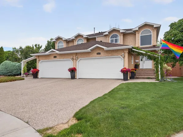15827 67b St NW, Edmonton, AB T5Z 3A8