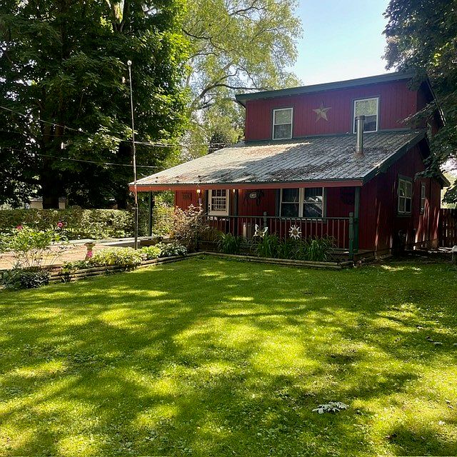 1st image of 2167 2nd Ave