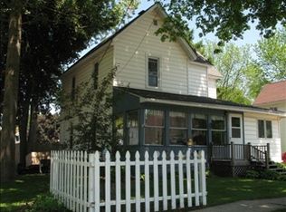109 Pierce St, Randolph, WI 53956