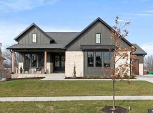 9400 Rattlesnake Rd, Lincoln, NE 68520