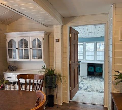 5th image of 2115 Potts Hill Rd