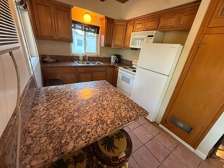 5890 Lindo Paseo #6 — Photo 26